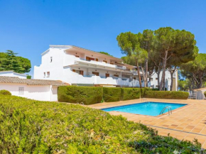 Apartamento familiar con piscina, terraza y WIFI, a 450m de la playa de Riells, Torroella de Montgrí - ES-325-20